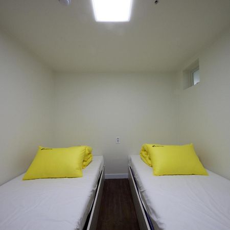 24 Guesthouse Myeongdong Town Σεούλ Δωμάτιο φωτογραφία
