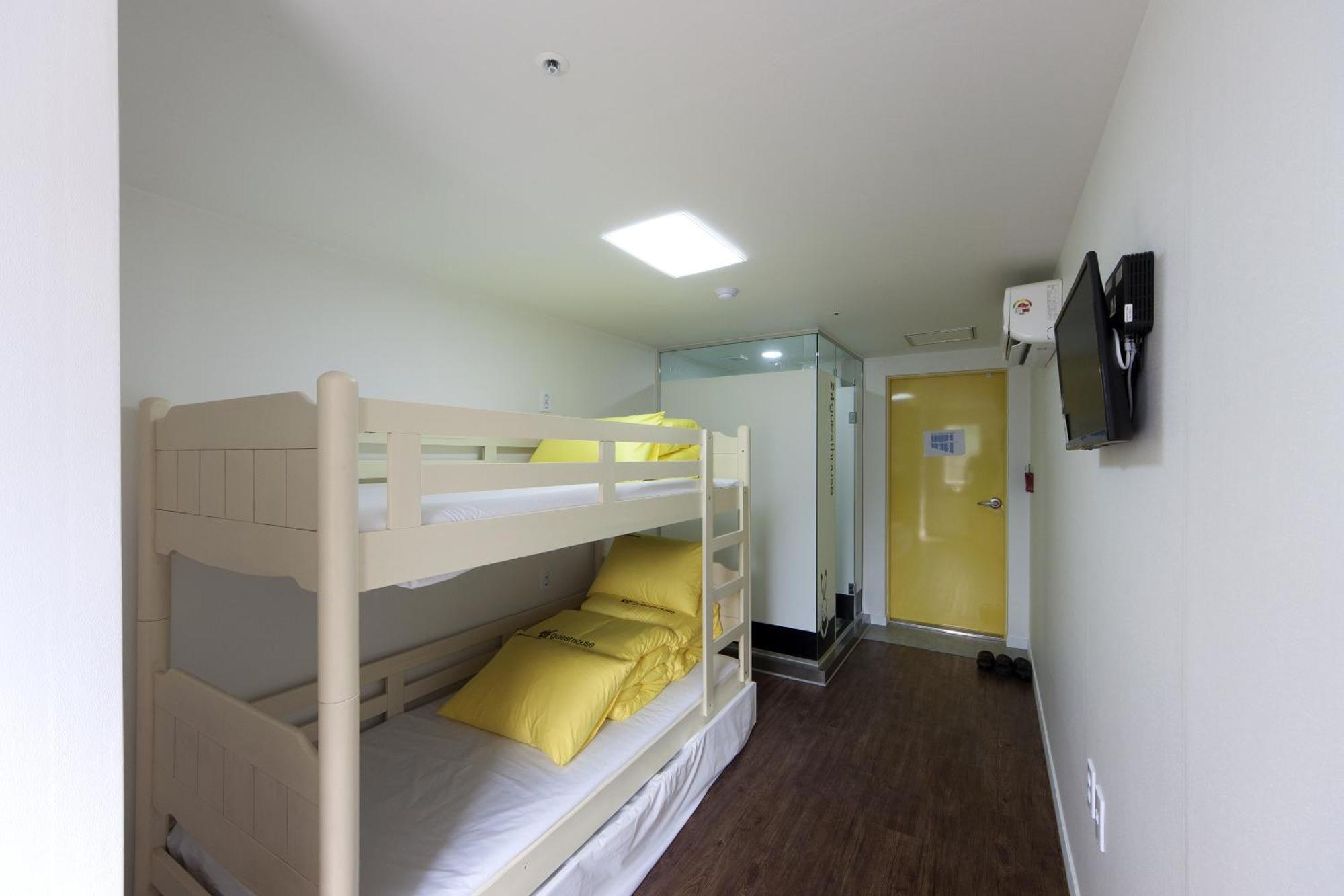 24 Guesthouse Myeongdong Town Σεούλ Δωμάτιο φωτογραφία