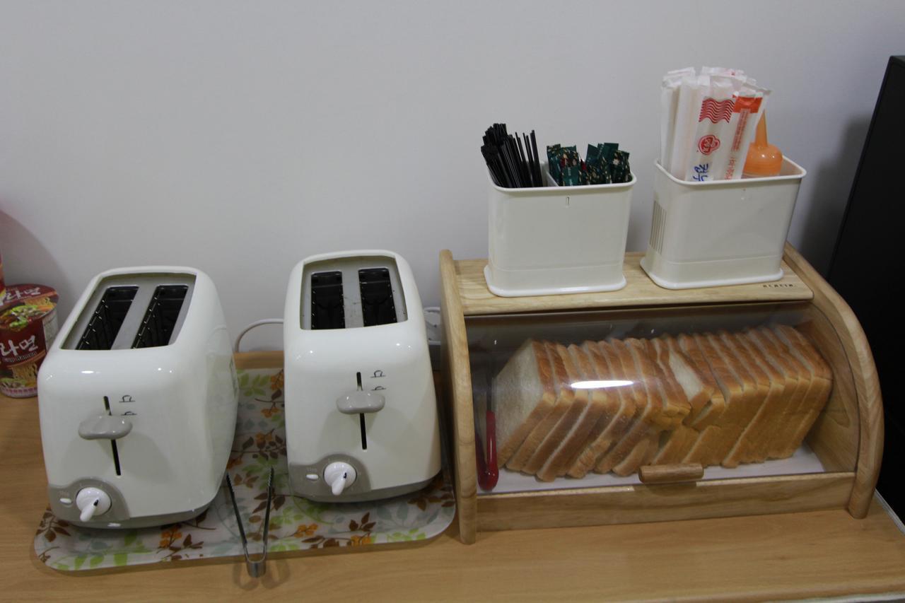 24 Guesthouse Myeongdong Town Σεούλ Εξωτερικό φωτογραφία